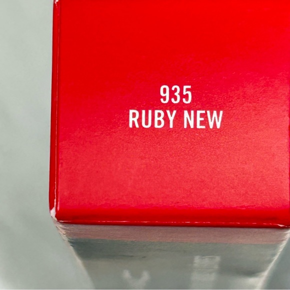 MAC Ruby New #935 Powder Kiss Lipstick Red Full Size NEW - Picture 3 of 11